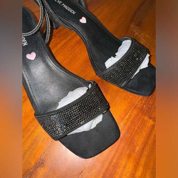 Steve Madden Kids

Skyla (Little Kid/Big Kid) sz 5 - Picture 2 of 12